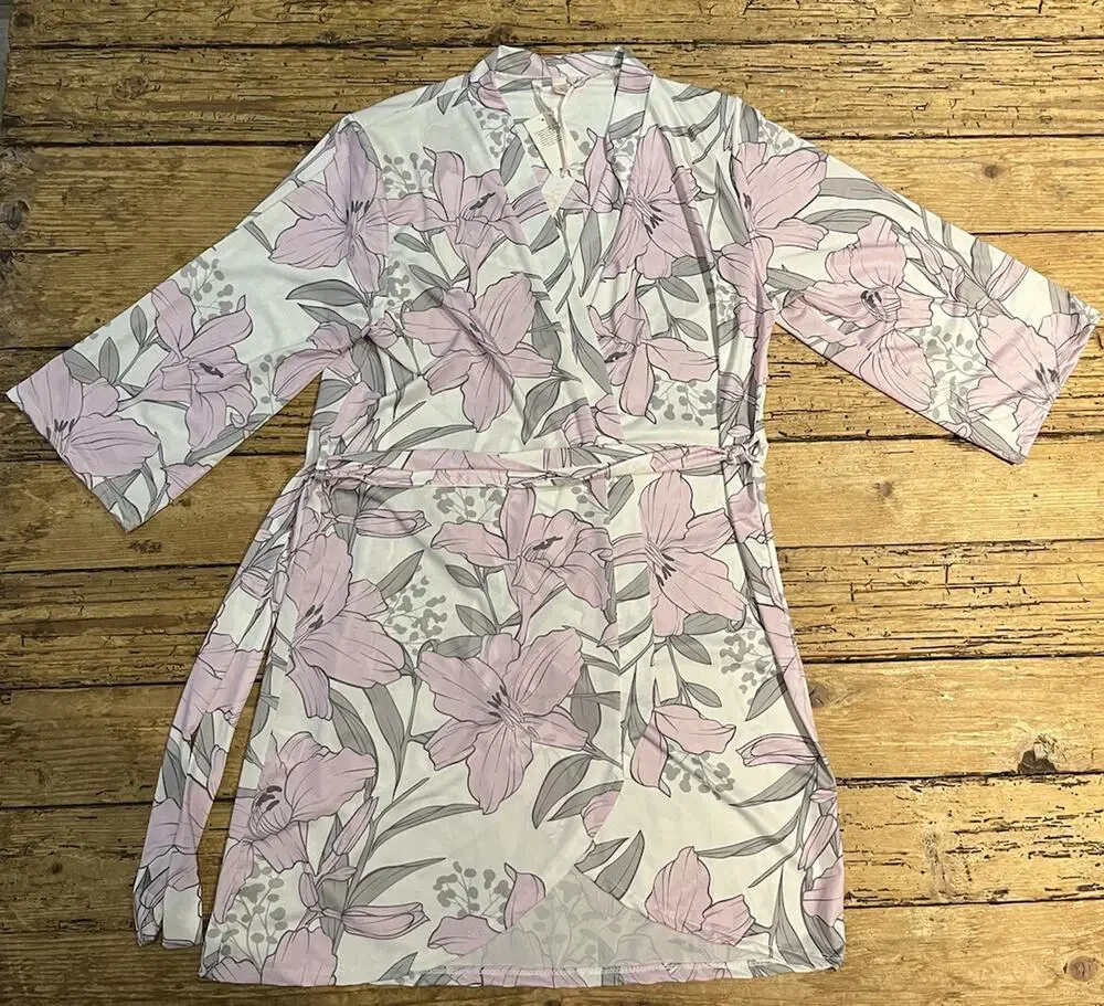 Body Touch Women’s Size S Floral Print Short Kimono Robe NWT